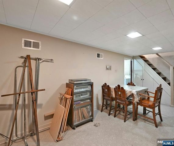 87 Surrey Lane, River Edge, NJ 07661