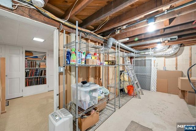 87 Surrey Lane, River Edge, NJ 07661