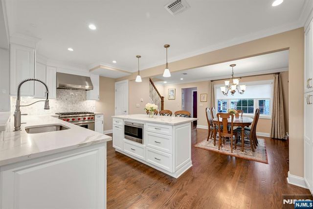 87 Surrey Lane, River Edge, NJ 07661