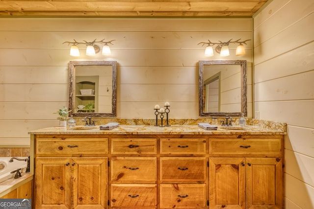 481 Mountain Top Drive, Blue Ridge, GA 30513