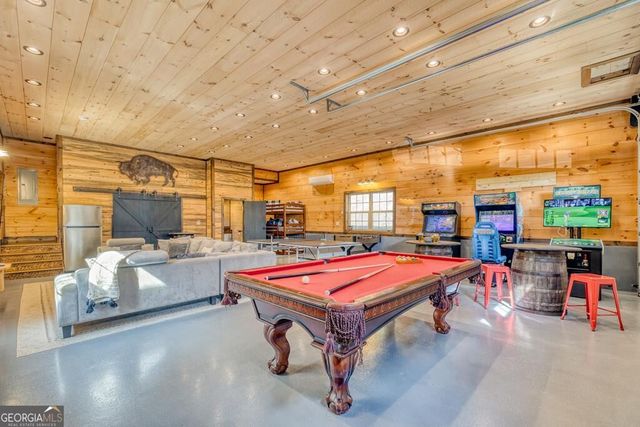 481 Mountain Top Drive, Blue Ridge, GA 30513