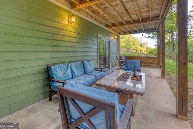 481 Mountain Top Drive, Blue Ridge, GA 30513