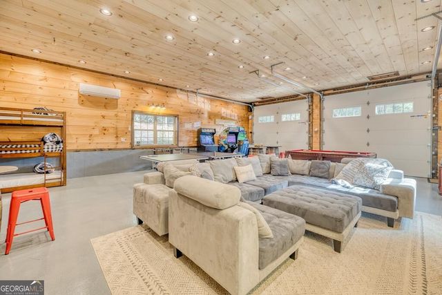 481 Mountain Top Drive, Blue Ridge, GA 30513