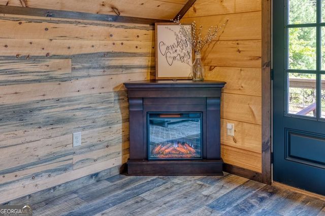 481 Mountain Top Drive, Blue Ridge, GA 30513