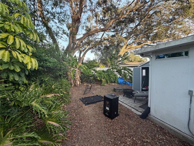 2076 BUTTERNUT CIRCLE W, Clearwater, FL 33763