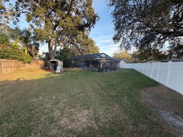 2076 BUTTERNUT CIRCLE W, Clearwater, FL 33763