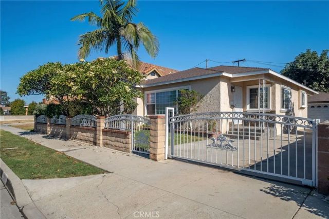11945 209th, Lakewood, CA 90715