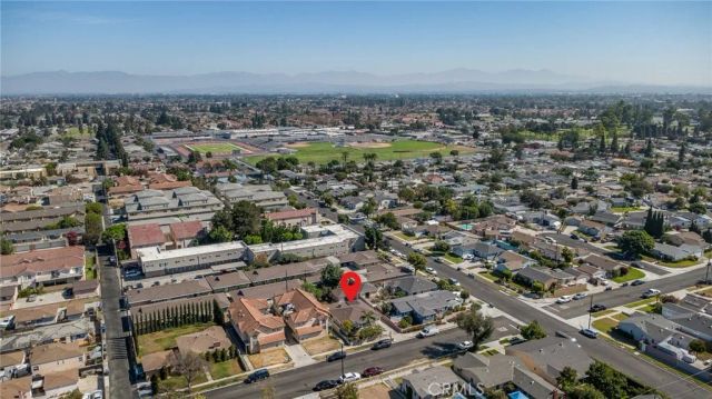11945 209th, Lakewood, CA 90715