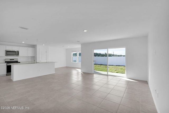 7087 SANDPERCH Street, Jacksonville, FL 32244