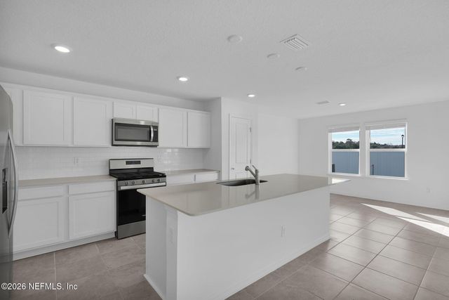 7087 SANDPERCH Street, Jacksonville, FL 32244