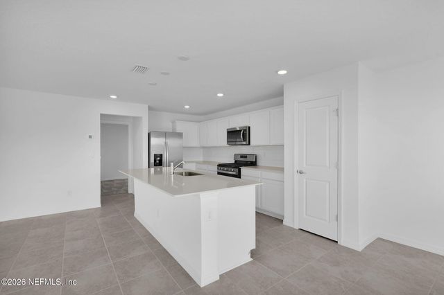 7087 SANDPERCH Street, Jacksonville, FL 32244