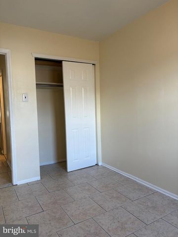 2823 NORCROSS LN, Philadelphia, PA 19114