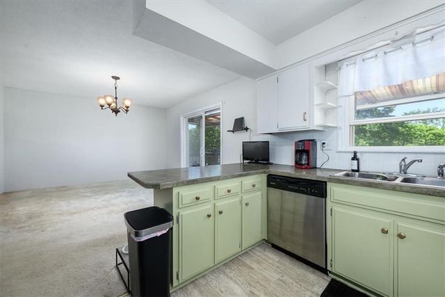 6925 NW Blair Road, Kansas City, MO 64152
