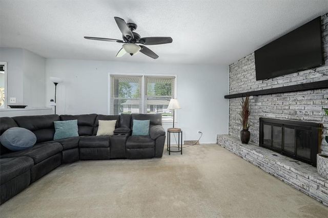 6925 NW Blair Road, Kansas City, MO 64152