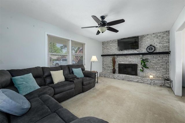 6925 NW Blair Road, Kansas City, MO 64152