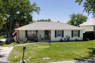 6925 NW Blair Road, Kansas City, MO 64152