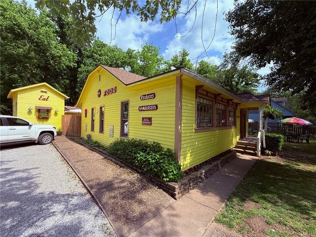 273 N Main Street, Eureka Springs, AR 72632
