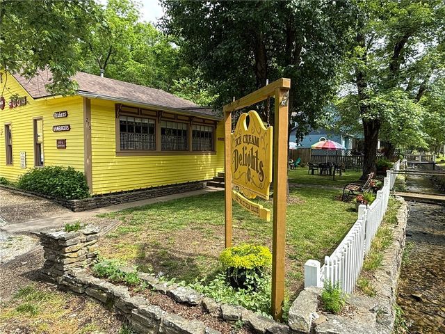 273 N Main Street, Eureka Springs, AR 72632