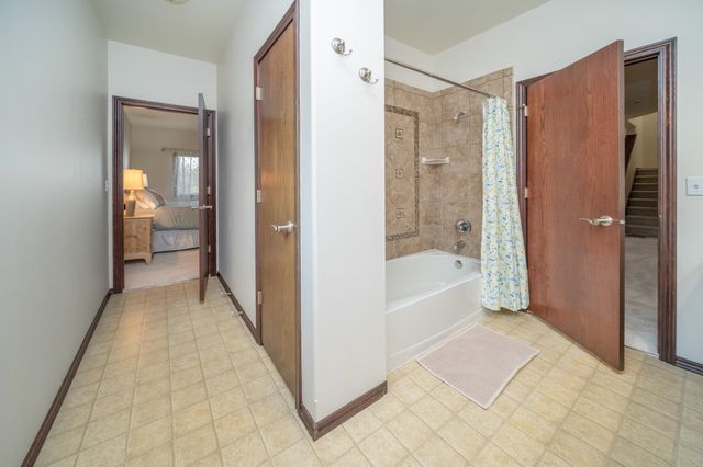 1211 N Lancashire Ln, Liberty Lake, WA 99019