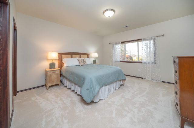 1211 N Lancashire Ln, Liberty Lake, WA 99019