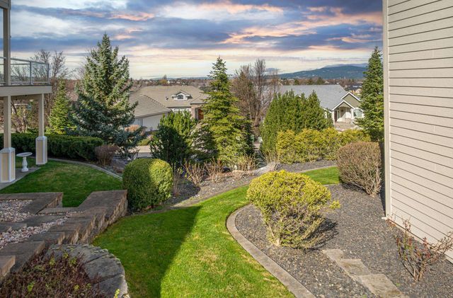 1211 N Lancashire Ln, Liberty Lake, WA 99019