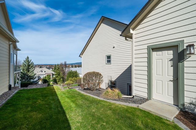 1211 N Lancashire Ln, Liberty Lake, WA 99019