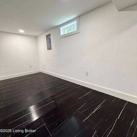 5403 Wethe Ct, Louisville, KY 40291
