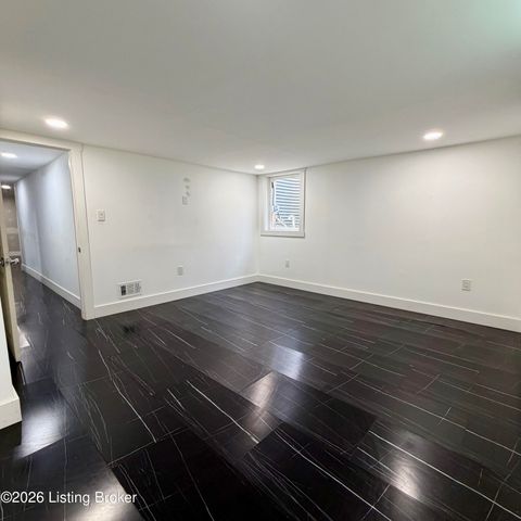 5403 Wethe Ct, Louisville, KY 40291