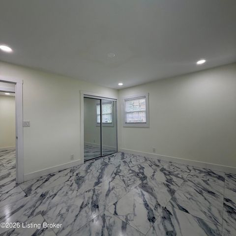 5403 Wethe Ct, Louisville, KY 40291