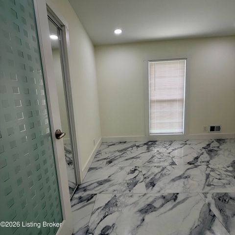 5403 Wethe Ct, Louisville, KY 40291