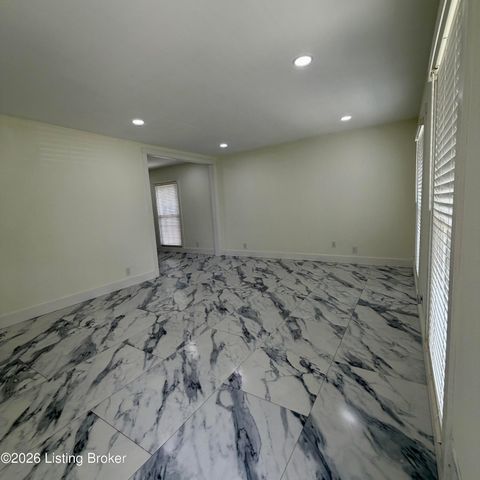 5403 Wethe Ct, Louisville, KY 40291