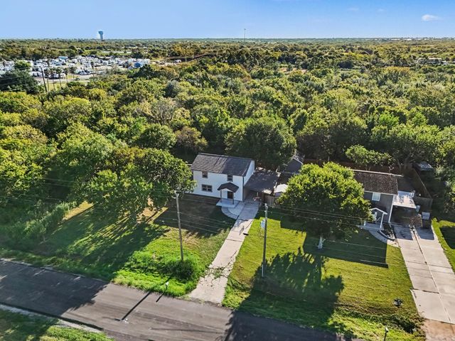 1021 27th Street, Dickinson, TX 77539