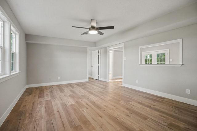 1021 27th Street, Dickinson, TX 77539