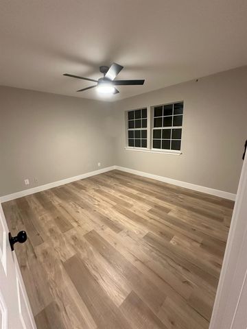 1021 27th Street, Dickinson, TX 77539