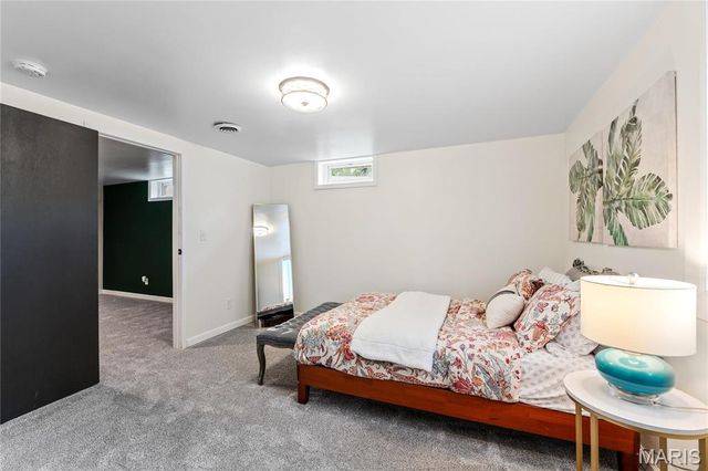 8019 Gramond Drive, St Louis, MO 63123