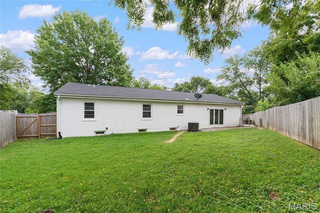 8019 Gramond Drive, St Louis, MO 63123