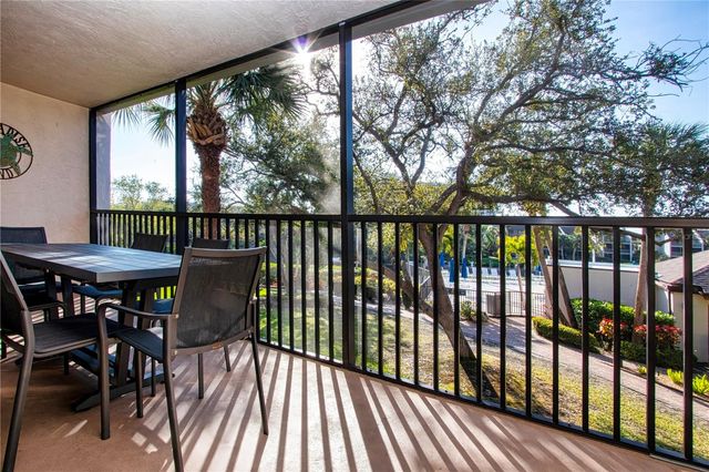 1500 COVE II PLACE 524, Sarasota, FL 34242