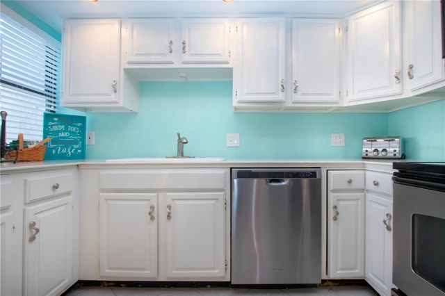 1500 COVE II PLACE 524, Sarasota, FL 34242