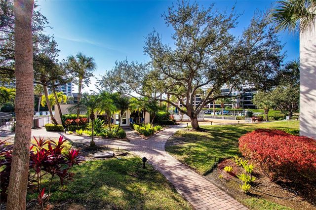 1500 COVE II PLACE 524, Sarasota, FL 34242