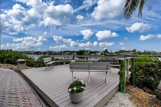 1500 COVE II PLACE 524, Sarasota, FL 34242