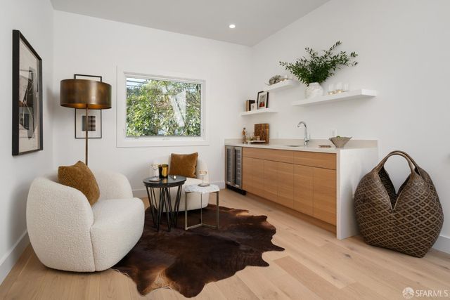 25 Brompton Avenue, San Francisco, CA 94131