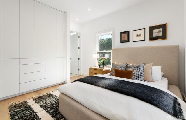 25 Brompton Avenue, San Francisco, CA 94131