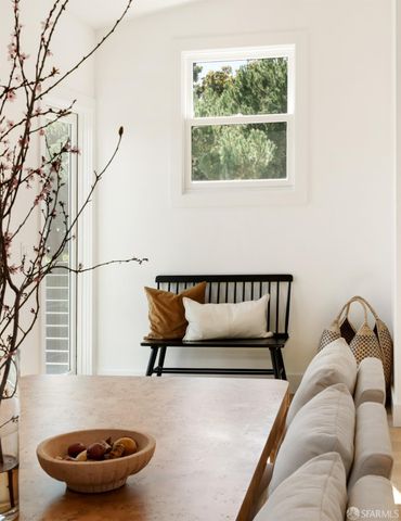 25 Brompton Avenue, San Francisco, CA 94131