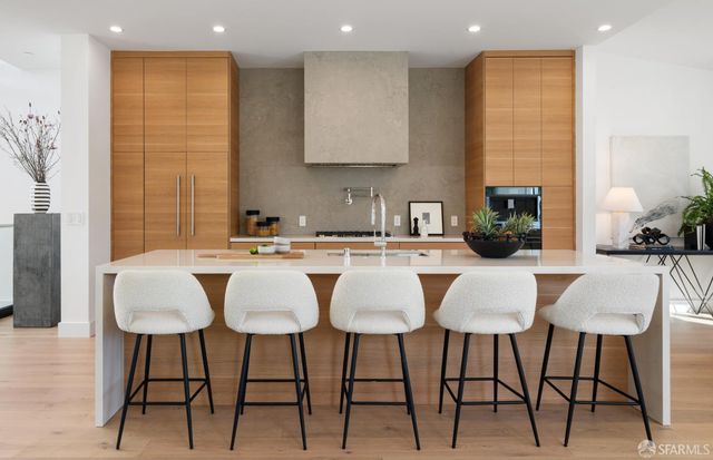 25 Brompton Avenue, San Francisco, CA 94131