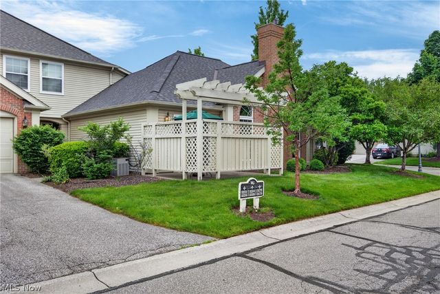 3179 Orchard Way, Westlake, OH 44145