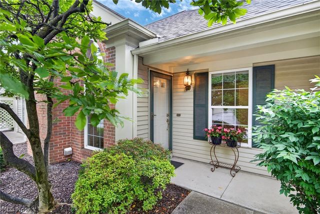 3179 Orchard Way, Westlake, OH 44145