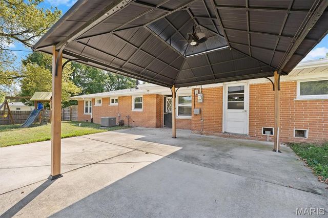 50 Cheshire Drive, Belleville, IL 62223