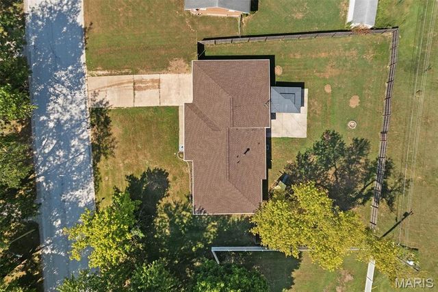 50 Cheshire Drive, Belleville, IL 62223