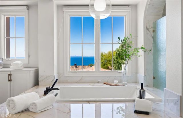 12 Tasman Sea, Newport Coast, CA 92657