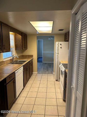 363 Comet Avenue SE, Palm Bay, FL 32909